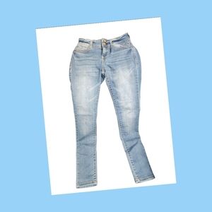 Wallflower Women's Light Blue Skinny Jeans